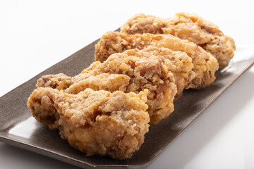 鶏　手羽揚げ
