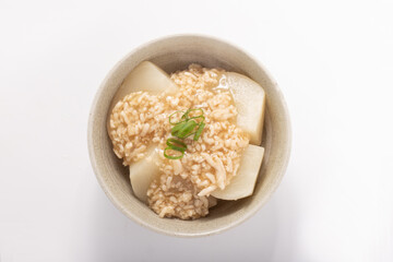 カブ　鶏ひき肉あんかけ