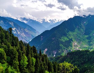 Fototapeta premium Verdant mountain range under cloudy sky, scenic view