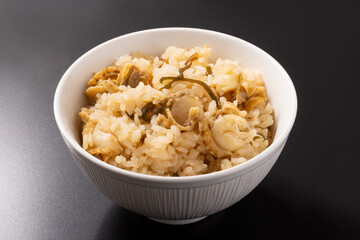 帆立と昆布の炊き込みごはん