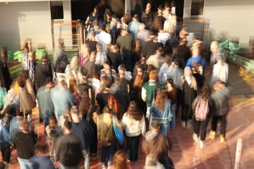 Kalabalık İnsan Grubu – Crowd of People Moving Together