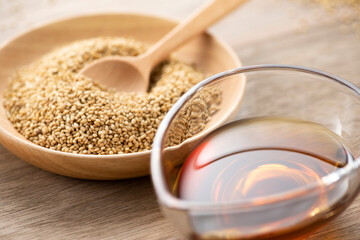 炒り胡麻と胡麻油