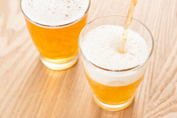 グラスに注いだノンアルコールビール