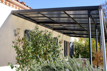 Pergola adossée aluminium anthracite