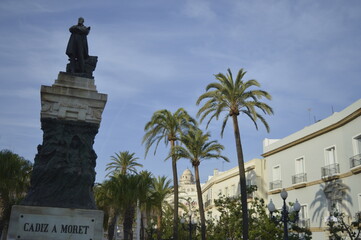 Monumento a Segismundo Moret em C&aacute;diz na Espanha
