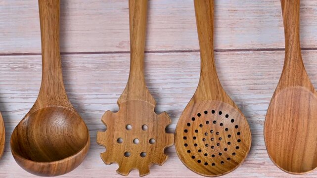  video of wooden kitchen spoons
