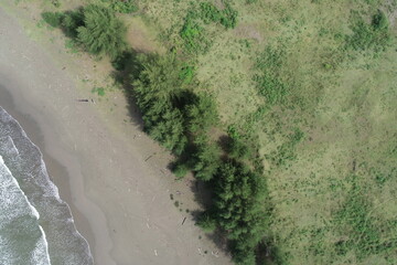 Interactive transparent screen with data analytics and a logistics network for smart supply chain management and digital business innovation