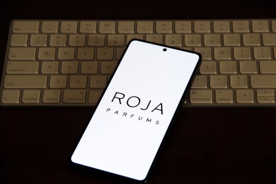 ROJA Parfums - Marca de perfumes de renome mundial, criada pelo perfumista brit&acirc;nico Roja Dove. Reconhecida por suas cria&ccedil;&otilde;es exclusivas e sofisticadas, a ROJA personifica a arte da perfumaria.