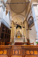 Fototapeta premium Transetto laterale presso l'abbazia benedettina di Santa Maria Assunta di Praglia a Teolo, Padova