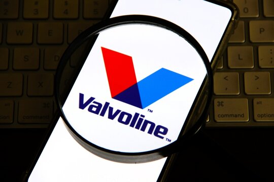 Valvoline - Empresa americana que fabrica e distribui &oacute;leos lubrificantes automotivos, aditivos e outros produtos qu&iacute;micos, al&eacute;m de operar redes de servi&ccedil;os automotivos. 