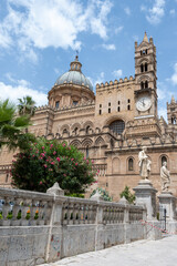 Obraz premium View of streets of Palermo, citylife, ancient baroque churches, old narrow streets, Norman palaces, markets, Sicilian vacation destination, South of Italy