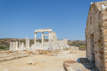 Fototapeta premium Ancient Temple of Demeter, Naxos island, Greece – Classical ruins in Cycladic landscape