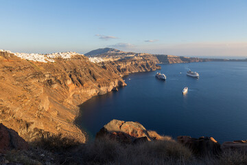 La scogliera nell' isola di Santorini Grecia © Pasquale D'Anna