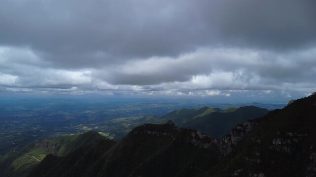 Drone Views of Serra do Rio do Rastro &ndash; Brazil&rsquo;s Most Winding Mountain Road