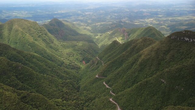 Drone Views of Serra do Rio do Rastro &ndash; Brazil&rsquo;s Most Winding Mountain Road