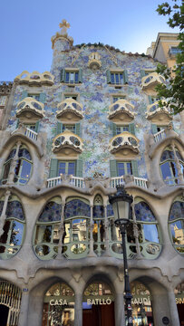 Casa Batll&oacute; by Antoni Gaud&iacute; &ndash; Iconic Modernist Building on Passeig de Gr&agrave;cia, Barcelona, Spain