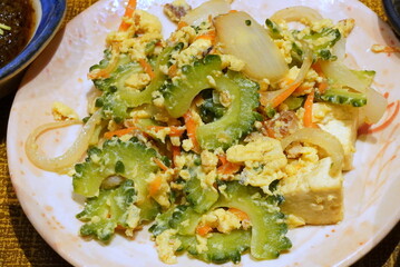 沖縄料理　ゴーヤチャンプル