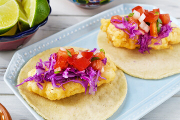 タコス・デ・ぺスカード・エスティーロ・エンセナーダ (エンセナダ）　Tacos de pescado estilo ensenada (Ensenada Style Fish Tacos, Baja Fish Tacos, Ensenada fish tacos)