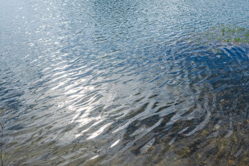 秋の湖面が輝く04