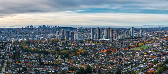 Naklejka premium Panoramic Cityscape Of Burnaby And Greater Vancouver With Autumn Neighborhoods
