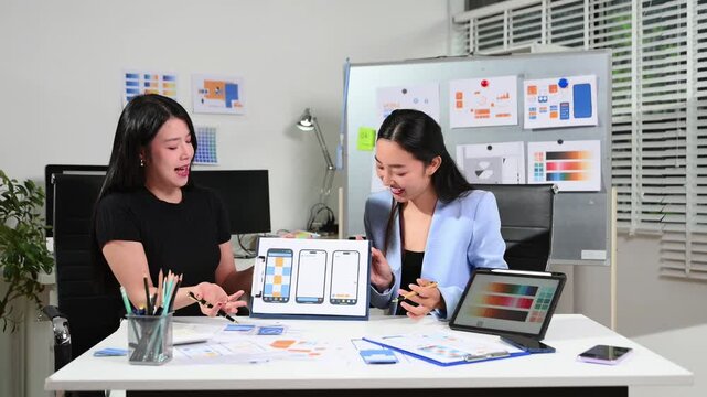 Explore dynamic UX, UI designs with wireframes, prototyping, teamwork, and creative layouts for web and mobile. Perfect for modern, responsive, and innovative digital experiences
