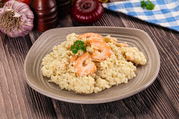 Gourmet risotto with prawn and cheese
