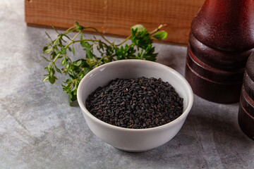 Black raw dry sesame seeds
