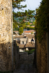 Alley of the medieval city of Vaison-la-Romaine