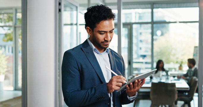 Fototapeta Reading, business man and writing on tablet for internal credit approval, loan agreement and sign. People, budget analyst or stylus with digital signature in office for investment contract or consent