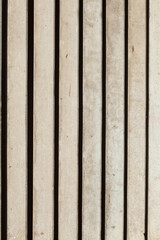 Fototapeta premium Weiße Betonpfeiler an einem Gebäude, Deutschland, Europa