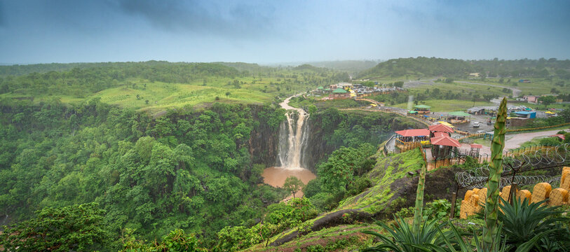 Patalpani water Falls is a popular natural attraction in Madhya Pradesh, India, located about 35 kilometres southwest of Indore in the Mhow tehsil, Indore district, Madhya Pradesh, India. 