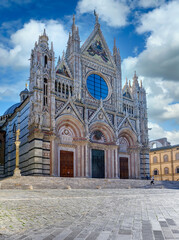 Obraz premium Siena Cathedral Santa Maria Assunta (Duomo di Siena) in Siena, Tuscany, Italy. Architecture and landmark of Siena.