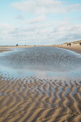 Plage de Koksijde à la côte Belge, Coxyde à la mer du nord en Belgique