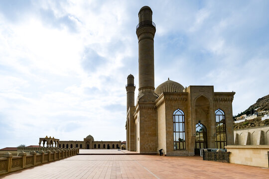 Fototapeta Bibi-Heybat Mosque in Baku, Azerbaijan. A landmark mosque in the capital city of Azerbaijan, Baku