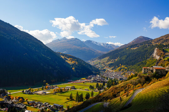 Scenic autumn landscape near Semogo resort in the Livigno Alps, Italy, Europe	
