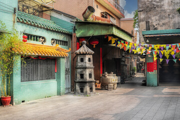 Obraz premium Foshan city, Guangdong, China. Huanglian ancient Village, Leliu Shunde District, adopts the architectural style of Lingnan water town and displays historical evolution and folk customs. 