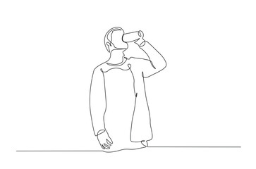 Sporty Man Drinking water from the bottle in continuous one line drawing. Single line art illustration of Man Drinking water from the bottle. Editable vector.
