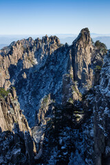 Fototapeta premium Shixin Peak of Huangshan in Anhui Province After Snowfall 