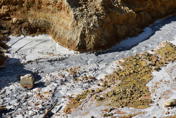 Flowing toxic gold mining residual metal-rich water contaminates ecosystems