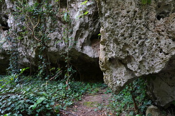 沖縄南城市　斎場御嶽