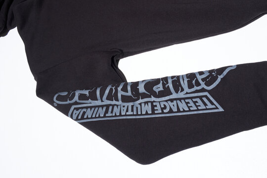 Kent, uk 01.01. 2025 A Pizza Hut and Teenage Mutant Ninja Turtles TMNT Men Hoodie Sweatshirt in Black. Collaboration between the pizza franchise and the famous Hollywood movie