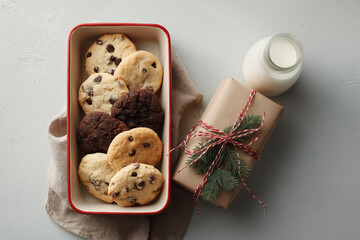 chocolate chip cookies