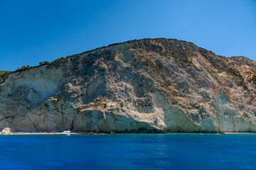 Fototapeta premium Lefkada, Greece - August 11 2025: Famous Porto Katsiki beach, Lefkada (Levkas) island, Greece.