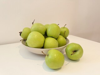 Green apples are slightly more sour than red apples.