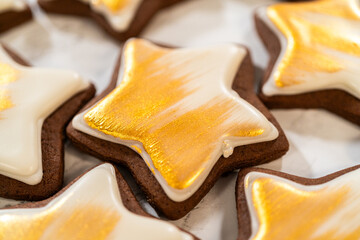 Perfectly Icing Star Cookies with Royal Icing
