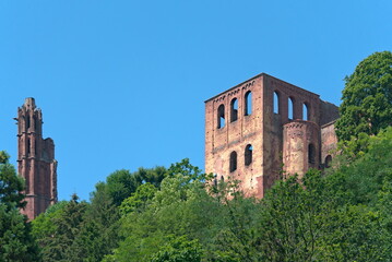 Fototapeta premium view of old ruins in woods (vers. 2)