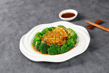 Steamed Golden Abalone with Broccoli in Secret Broth - Premium Chinese Seafood Dish