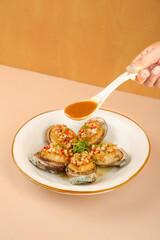 Steamed Garlic Vermicelli Dish with Abalone and Savory Sauce Drizzle