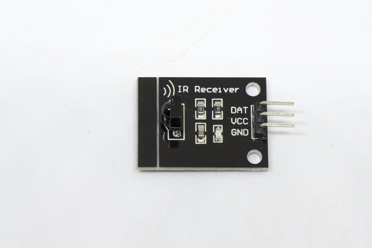 Single IR receiver sensor module board labeled &ldquo;DAT VCC GND&rdquo;, black PCB on a white background