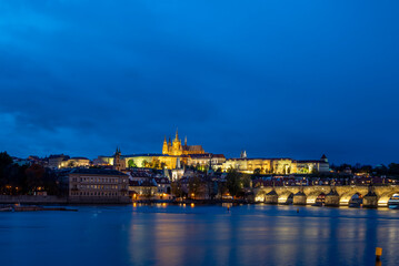 Obraz premium Blue Hour at the Prague